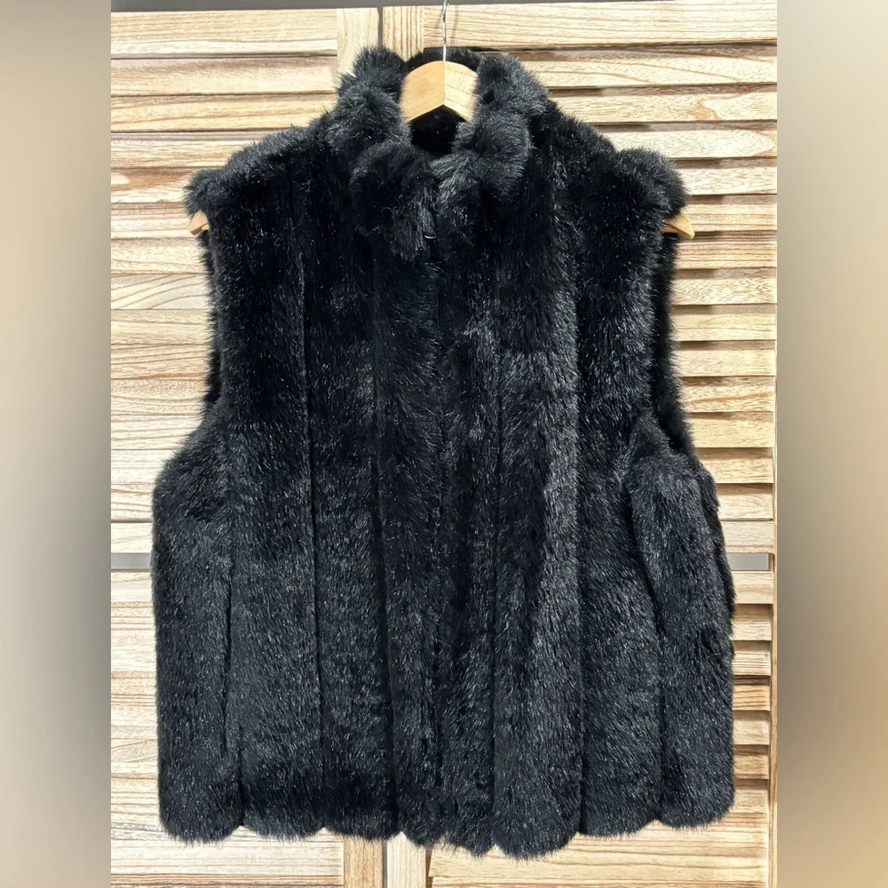 Coaco Black Reversible Faux Fur Vest Women’s M Apres Ski EUC